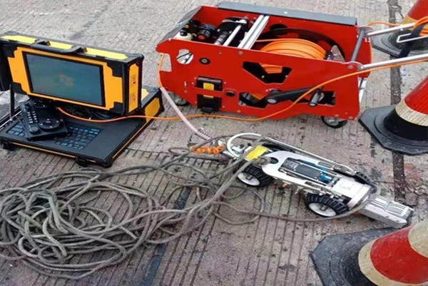 石屏CCTV管道检测机器人