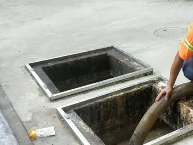 石屏化粪池清理